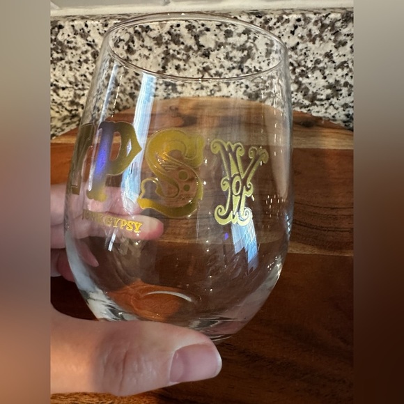 Gypsy Gold Wine Glass - Picture 5 of 6